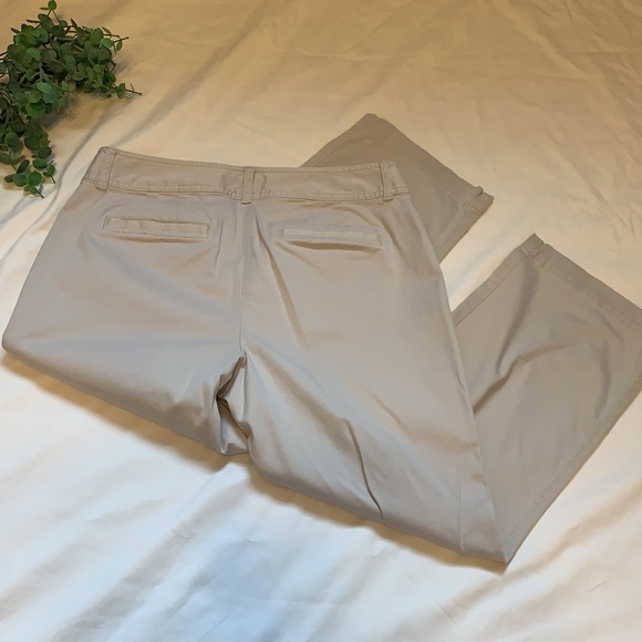JJill khaki capri pants - Picture 2 of 4
